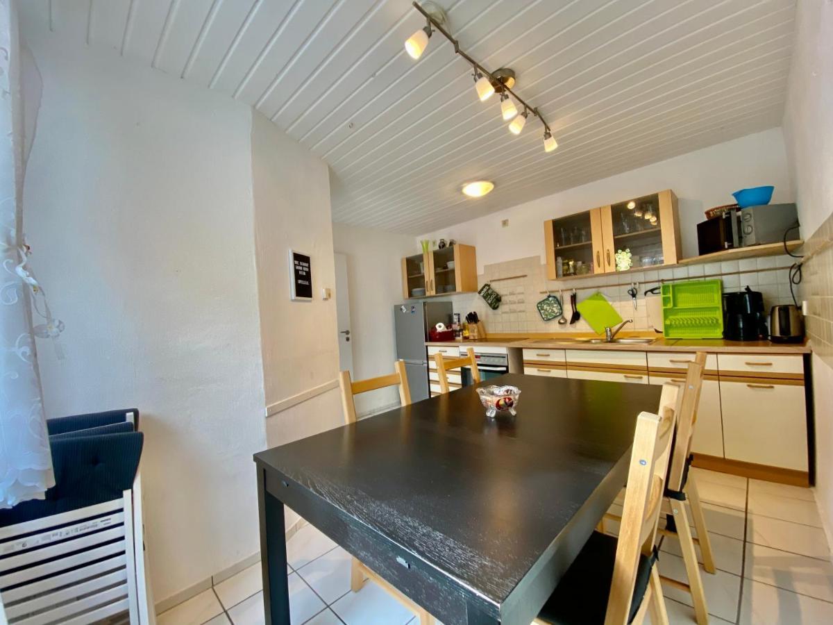3-Zimmer Haus 85Qm Mit Balkon Bis Zu 8 Personen Winningen Exterior photo